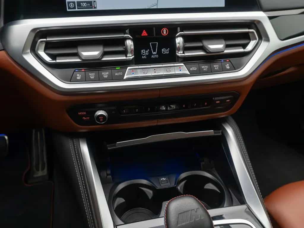 BMW M4 Competition xD 360°HUD H/K DAB Laser Klimasit 07/2022-photo-31