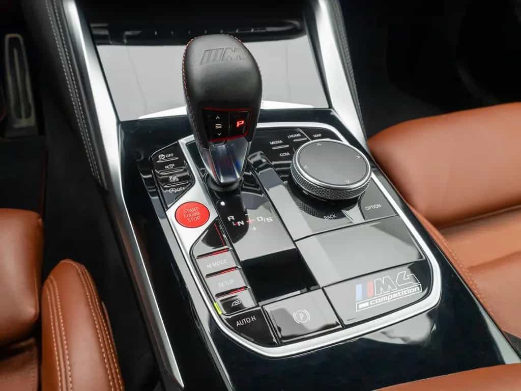 BMW M4 Competition xD 360°HUD H/K DAB Laser Klimasit 07/2022-photo-32