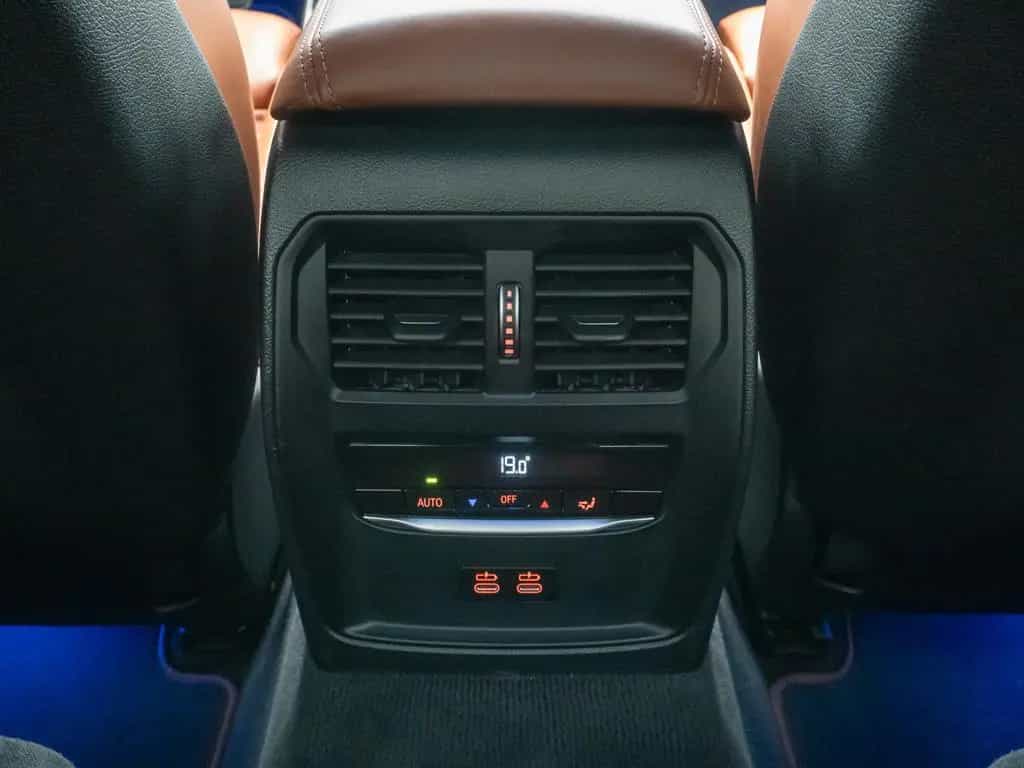 BMW M4 Competition xD 360°HUD H/K DAB Laser Klimasit 07/2022-photo-42