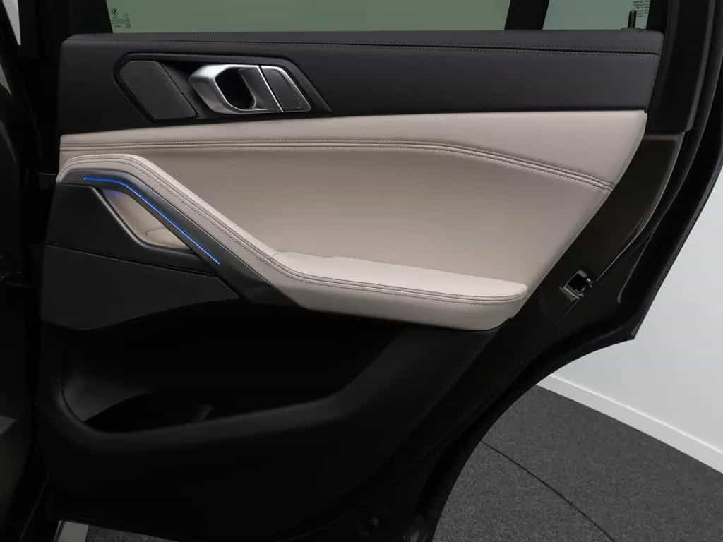 BMW X6 xD40d M Sport 360° HUD H/K 22Zoll Individual 11/2022-photo-30