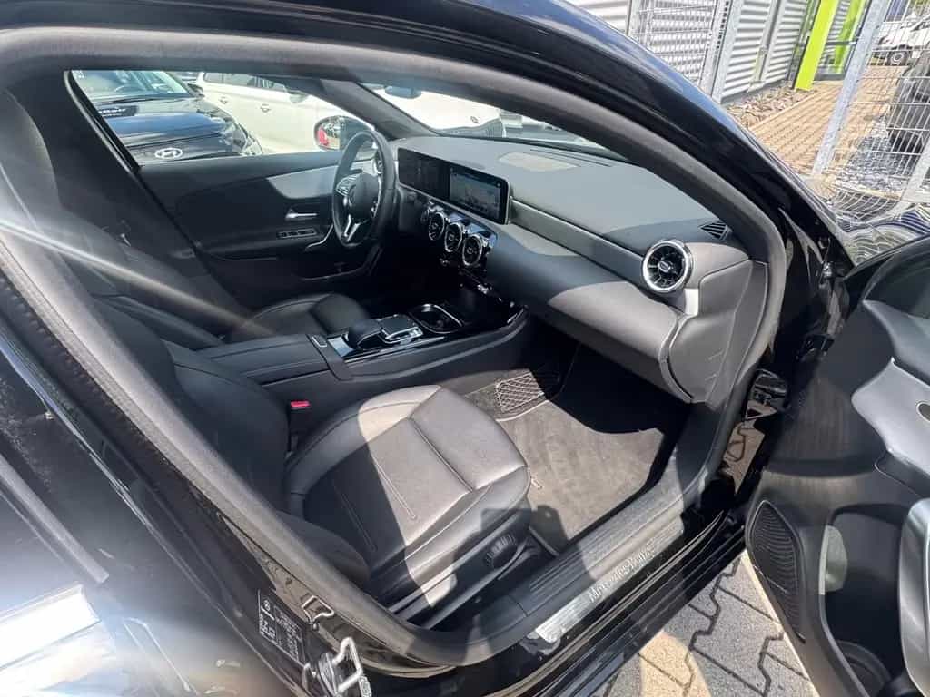 Mercedes-Benz A 200 LED KLIMA PANORAMA LEDER ALUS AUTOMATIK 05/2018-photo-12