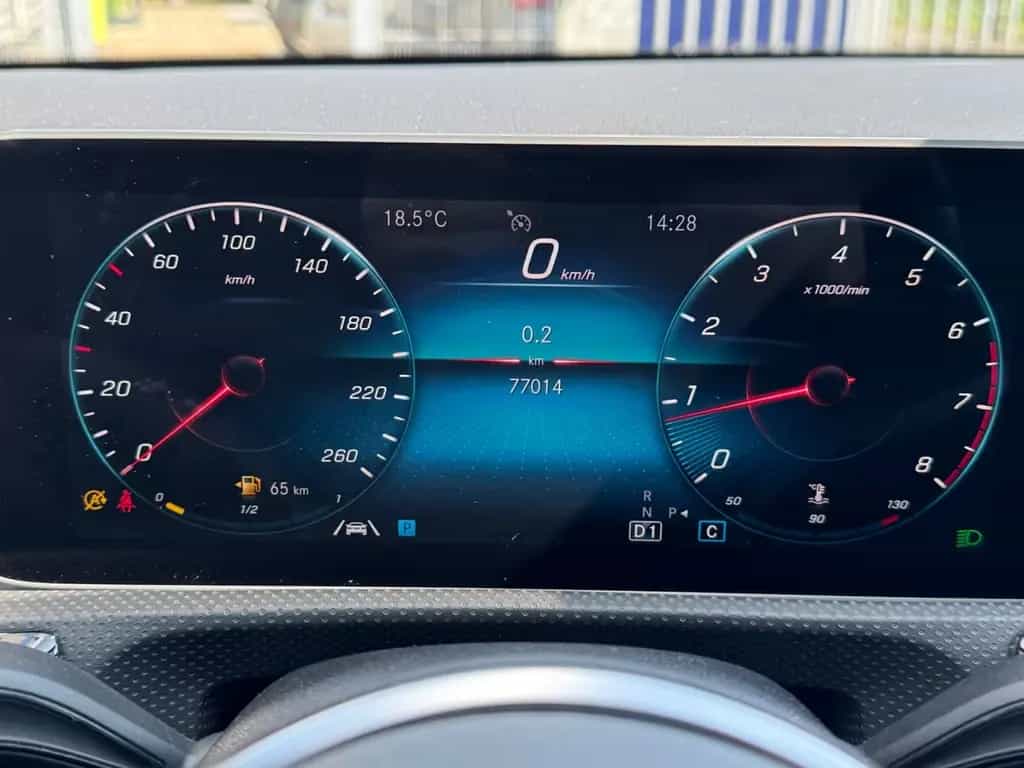 Mercedes-Benz A 200 LED KLIMA PANORAMA LEDER ALUS AUTOMATIK 05/2018-photo-21