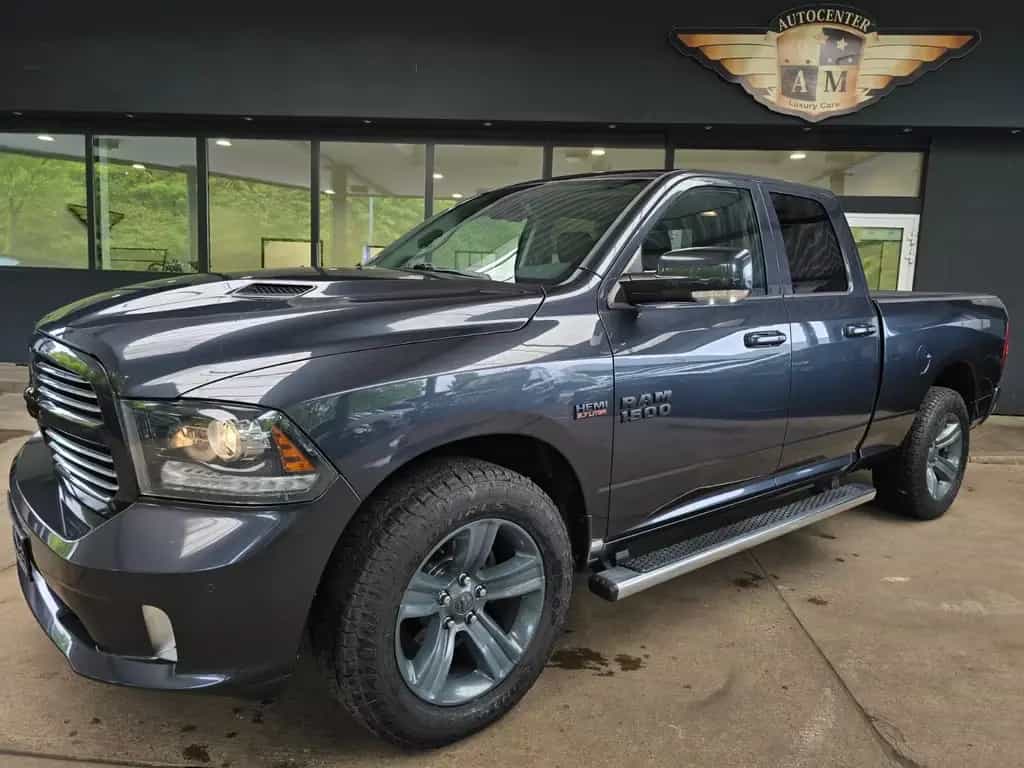 Dodge RAM 1500 4x4 Quad Cab Sport LEDER/deutsches-FZG 07/2017-photo-0