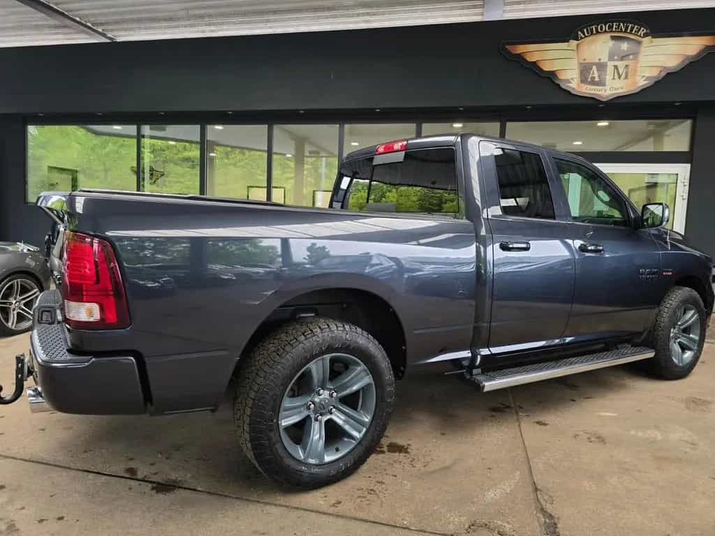 Dodge RAM 1500 4x4 Quad Cab Sport LEDER/deutsches-FZG 07/2017-photo-13