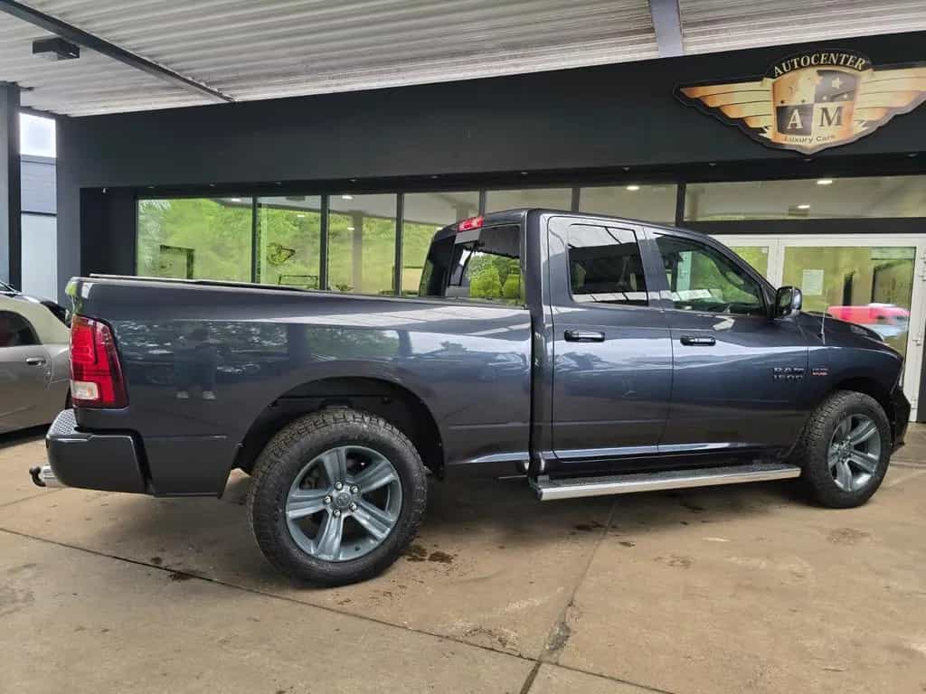 Dodge RAM 1500 4x4 Quad Cab Sport LEDER/deutsches-FZG 07/2017-photo-14