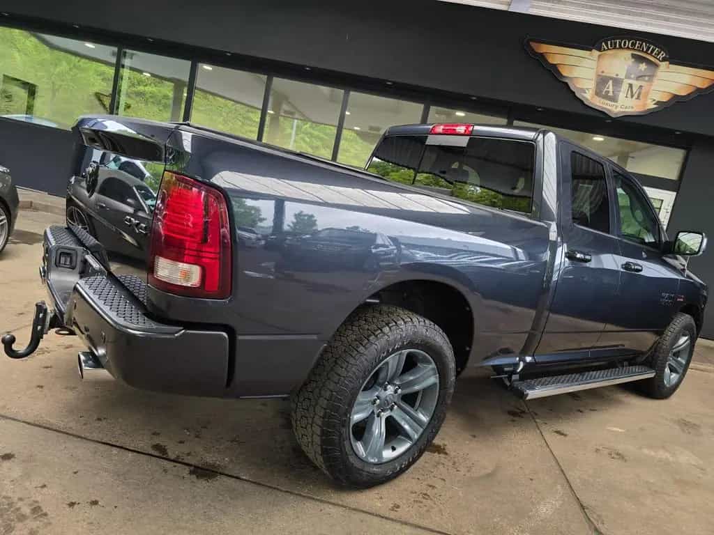 Dodge RAM 1500 4x4 Quad Cab Sport LEDER/deutsches-FZG 07/2017-photo-15