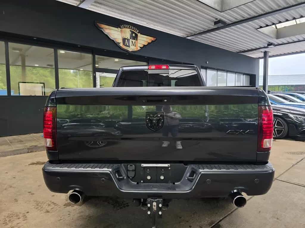 Dodge RAM 1500 4x4 Quad Cab Sport LEDER/deutsches-FZG 07/2017-photo-18