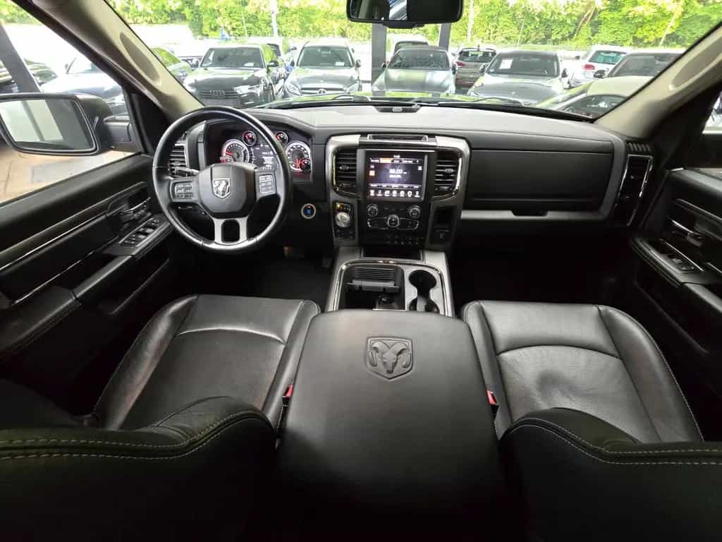 Dodge RAM 1500 4x4 Quad Cab Sport LEDER/deutsches-FZG 07/2017-photo-25