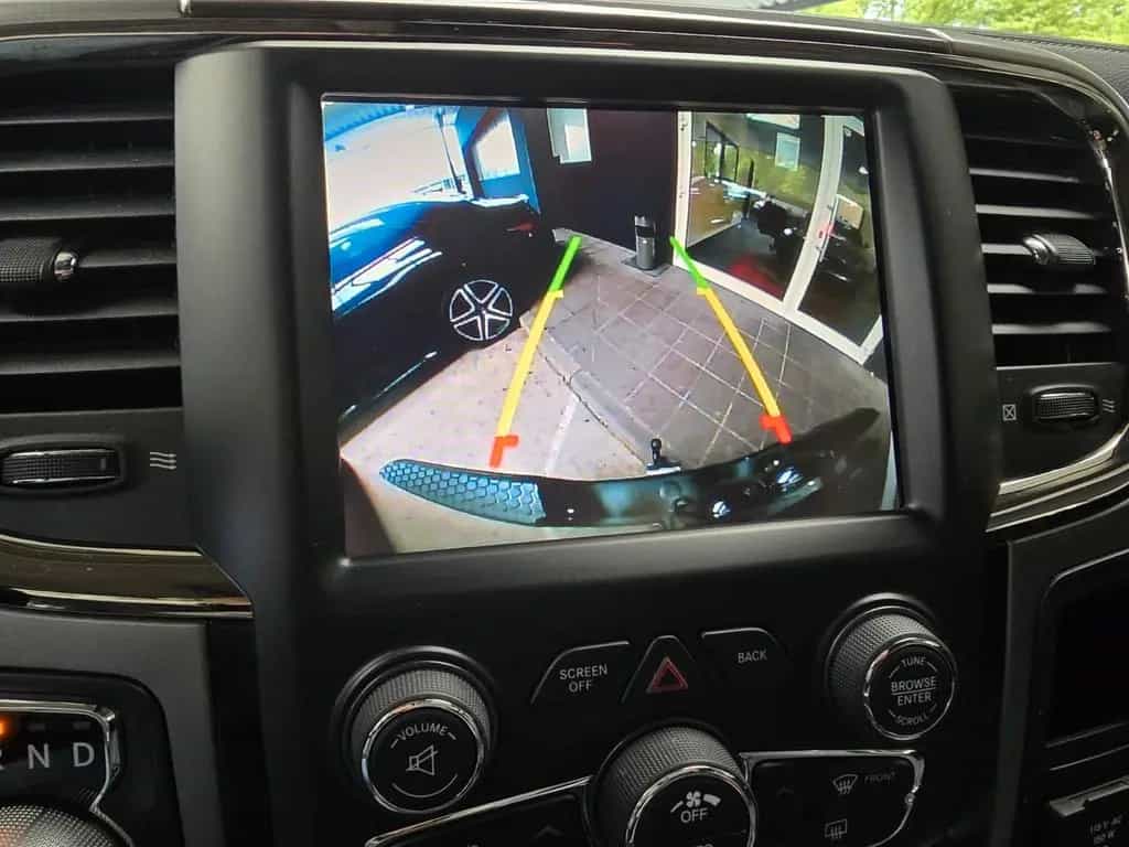 Dodge RAM 1500 4x4 Quad Cab Sport LEDER/deutsches-FZG 07/2017-photo-43