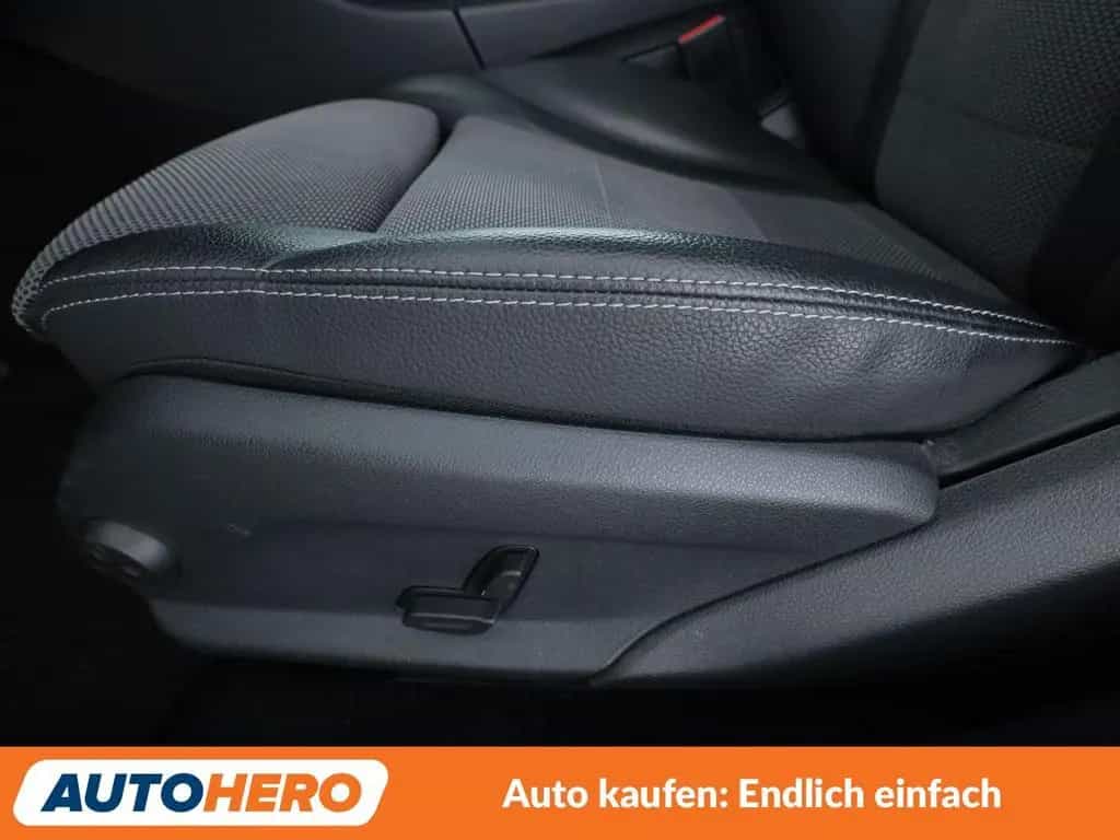 Mercedes-Benz C 200 Avantgarde Aut.*NAVI*LED*TEMPO*PDC* 07/2018-photo-24