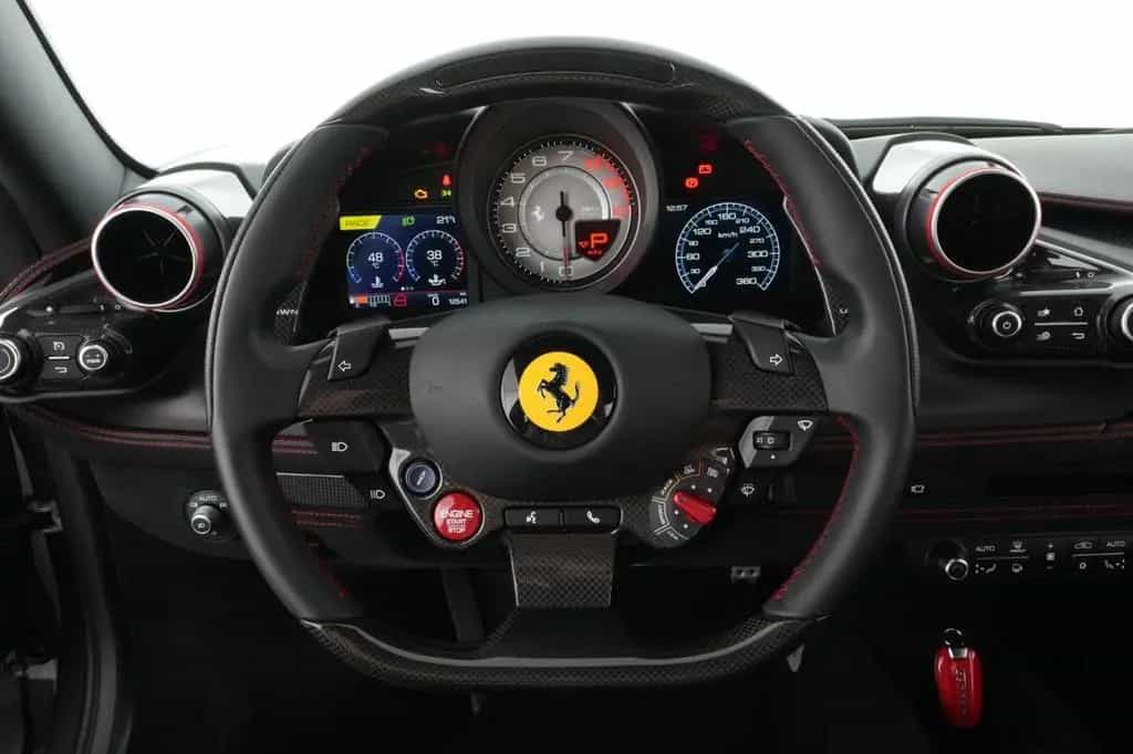 Ferrari F8 Tributo LIFTSYSTEM RACINGSITZE 08/2022-photo-21