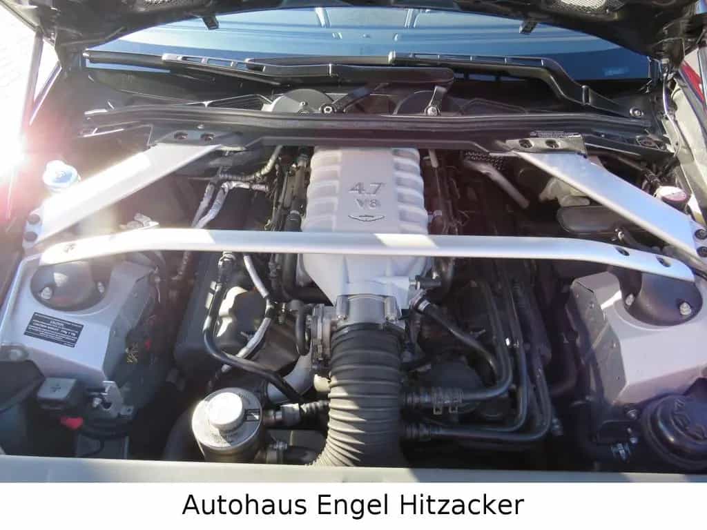 Aston Martin V8 Vantage Roadster 4.7l Sportshift N420 09/2012-photo-17