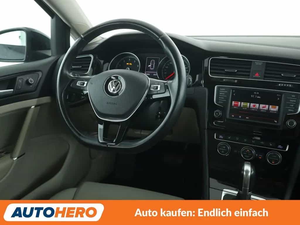Volkswagen Golf VII 1.4 TSI ACT Highline BMT Aut.*NAVI*PDC* 01/2016-photo-12