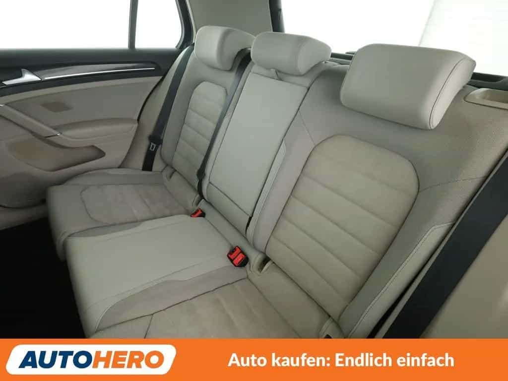 Volkswagen Golf VII 1.4 TSI ACT Highline BMT Aut.*NAVI*PDC* 01/2016-photo-13