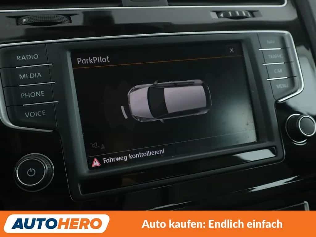 Volkswagen Golf VII 1.4 TSI ACT Highline BMT Aut.*NAVI*PDC* 01/2016-photo-23