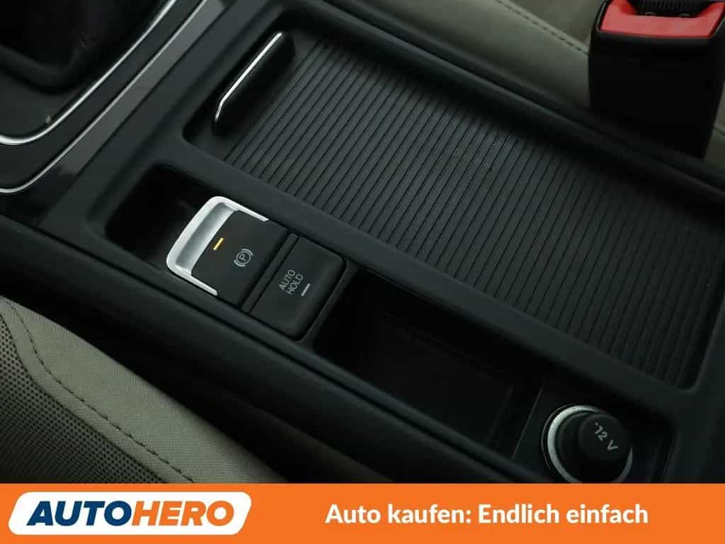 Volkswagen Golf VII 1.4 TSI ACT Highline BMT Aut.*NAVI*PDC* 01/2016-photo-26
