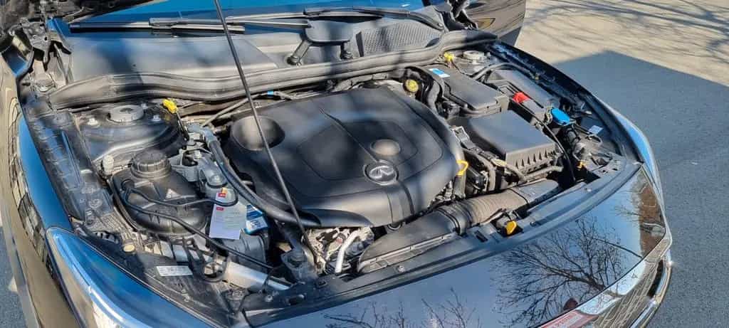 Infiniti QX30 2.2d Premium Tech | 1. Hand | TOP ZUSTAND 06/2017-photo-11