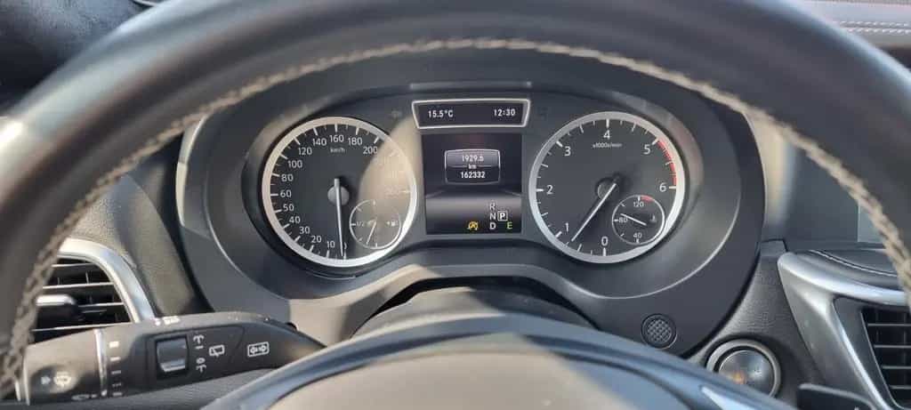 Infiniti QX30 2.2d Premium Tech | 1. Hand | TOP ZUSTAND 06/2017-photo-13