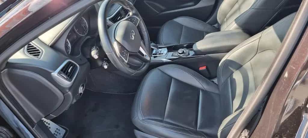 Infiniti QX30 2.2d Premium Tech | 1. Hand | TOP ZUSTAND 06/2017-photo-9