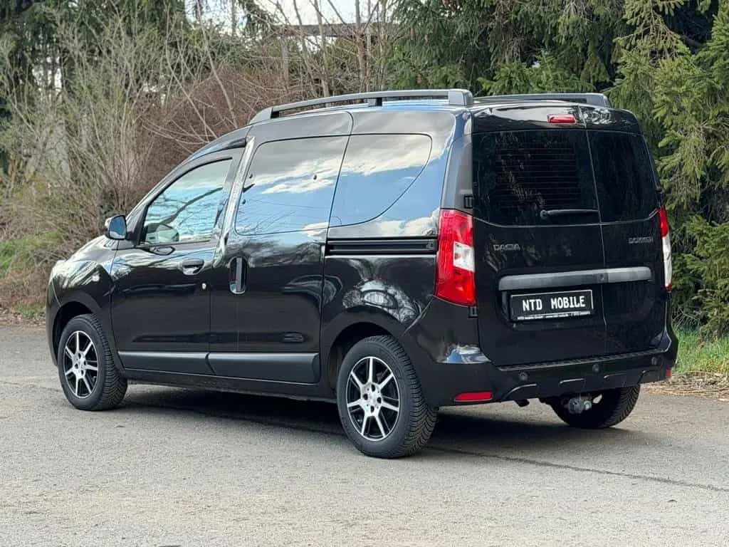 Dacia Dokker 1.HAND (RENTNER) WENIG KM! +KLIMA+NAVI+ZV 03/2017-photo-4