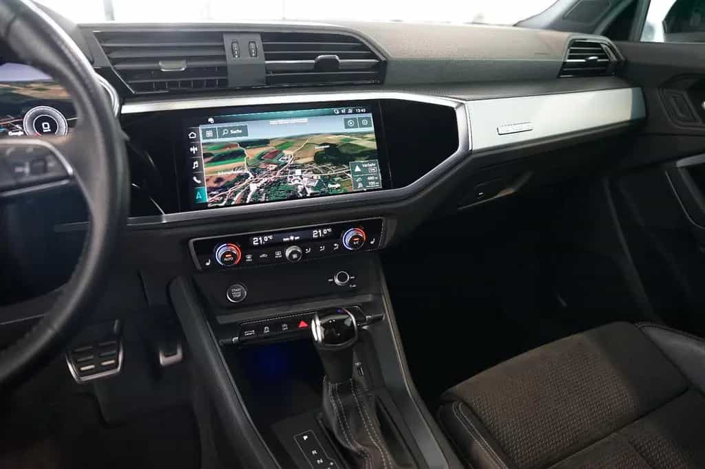 Audi Q3 40 TFSI quattro S line | MMI Navi | Matrix 06/2019-photo-17