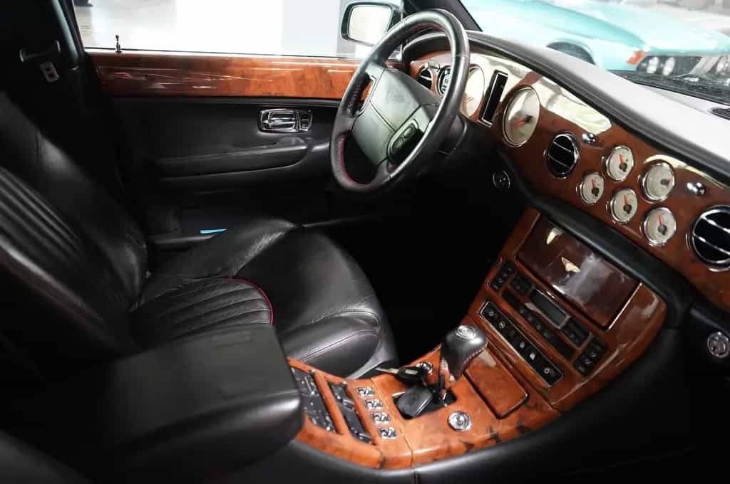 Bentley Arnage Red Label 6.75 V8 Twin Turbo 07/2001-photo-14