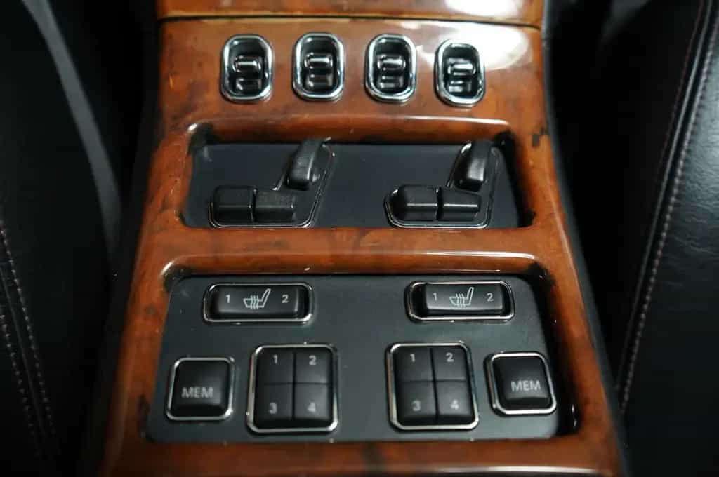Bentley Arnage Red Label 6.75 V8 Twin Turbo 07/2001-photo-20