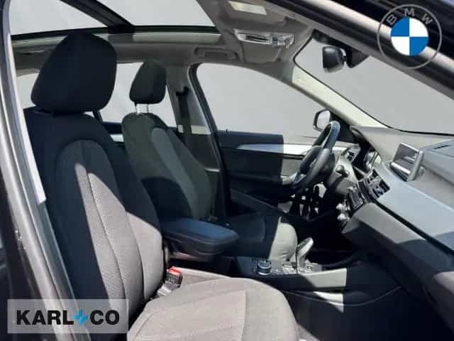 BMW X1 18d Navi LED AHK HIFI Sitzhzg. PDC DAB 01/2022-photo-12