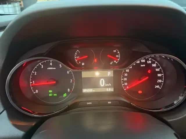 Opel Grandland (X) 1.6 Automatik Innovation+Leder+USB 02/2019-photo-20