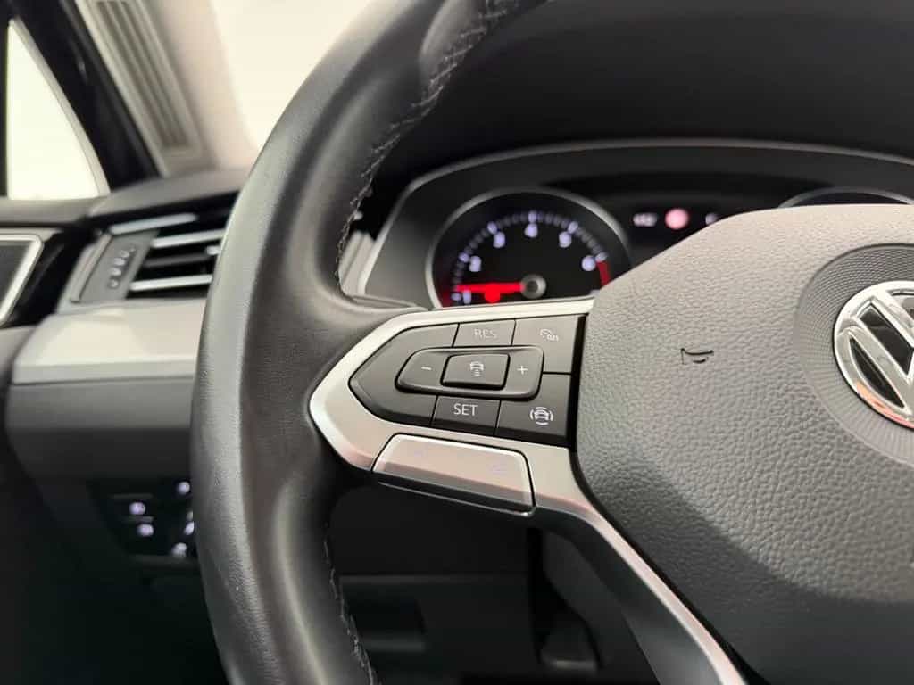Volkswagen Passat 2.0 TSI*BUSINESS*LED-ACC-R.KAM-MASSAGE 12/2019-photo-31