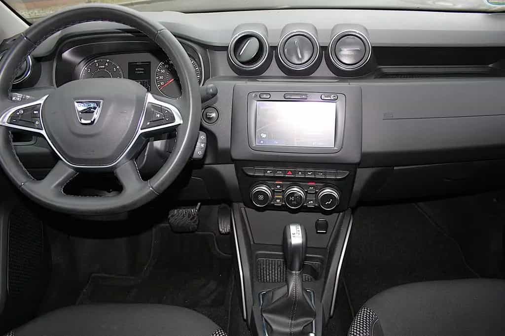 Dacia Duster 1.5DCi AUTOMATIK Navi/Kam/Temp/Pdc/Ahk 04/2018-photo-12