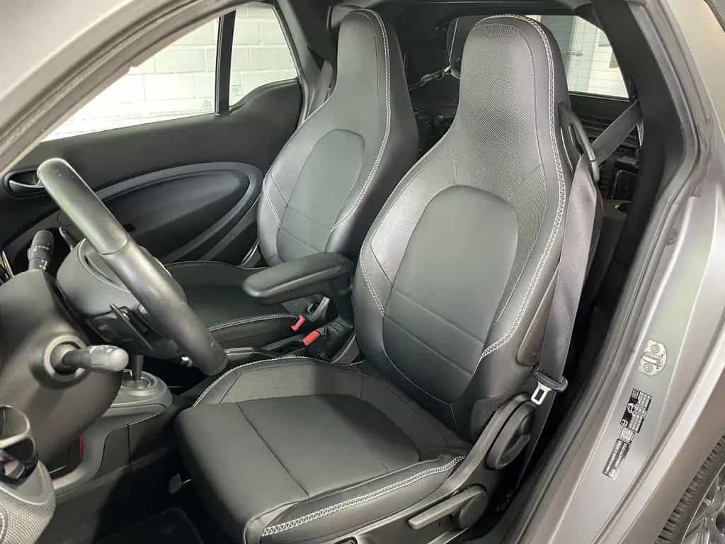 Smart BRABUS Xclusive 109/ 122 PS Navi PDC Kamera JBL 09/2019-photo-1