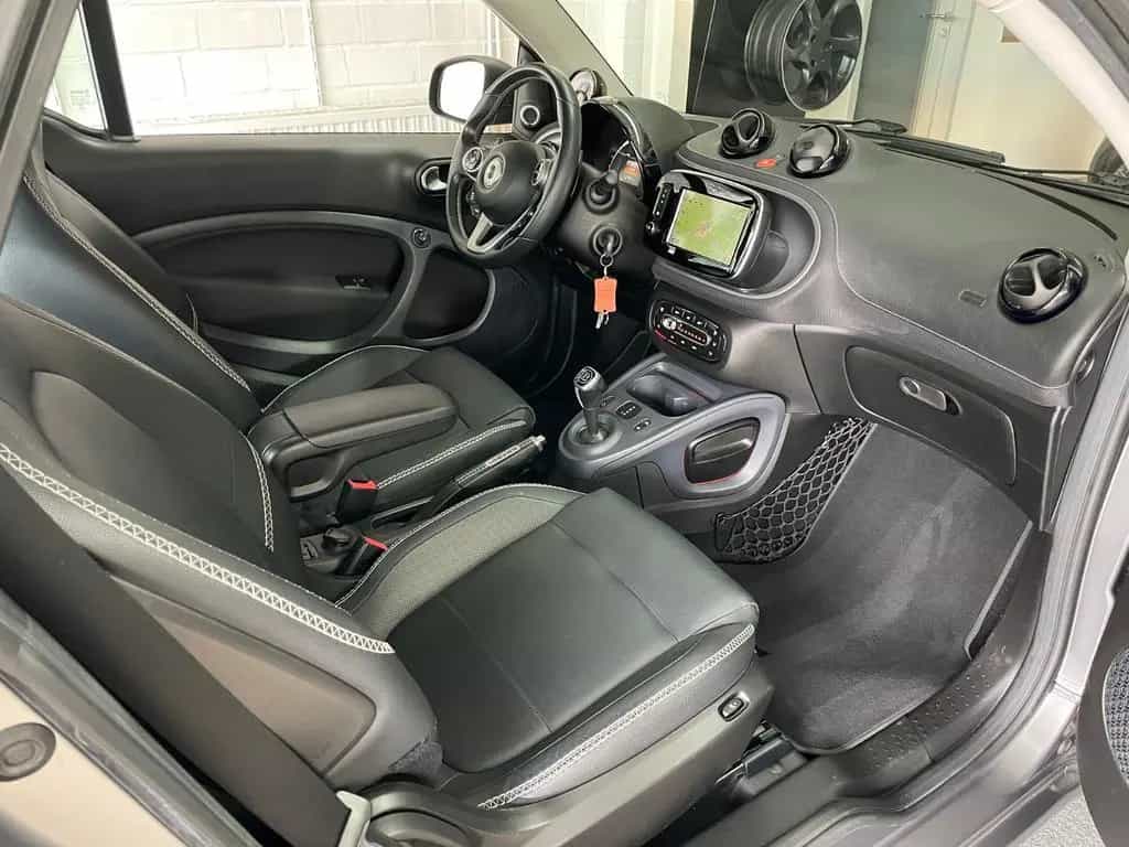 Smart BRABUS Xclusive 109/ 122 PS Navi PDC Kamera JBL 09/2019-photo-11