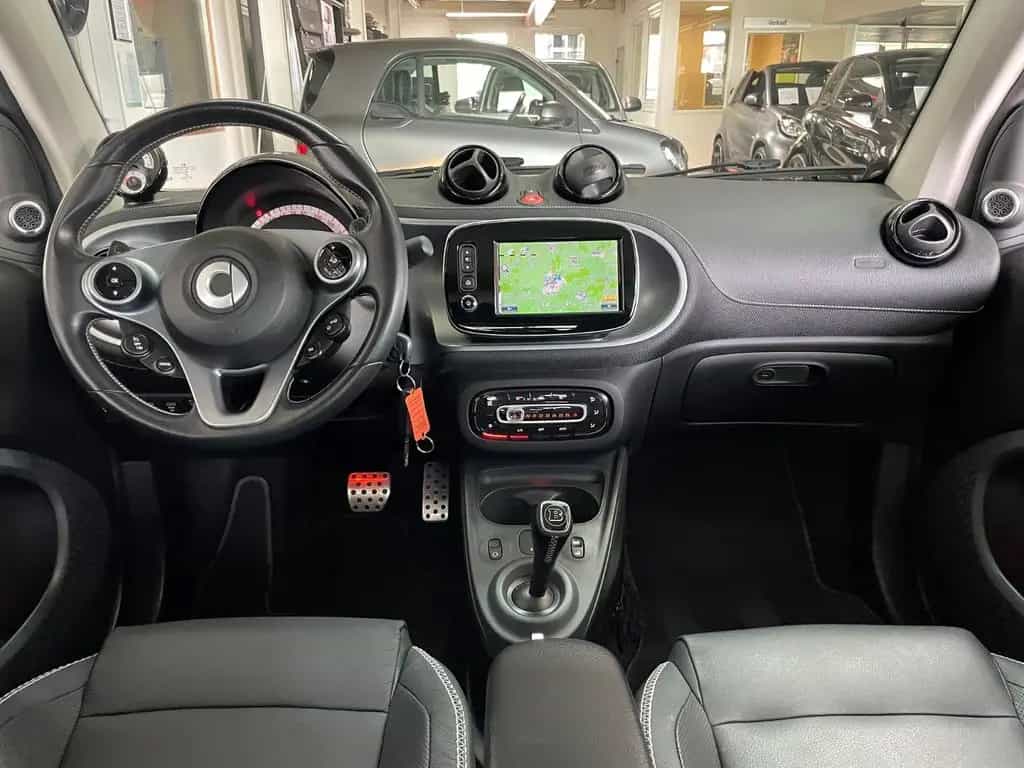 Smart BRABUS Xclusive 109/ 122 PS Navi PDC Kamera JBL 09/2019-photo-17