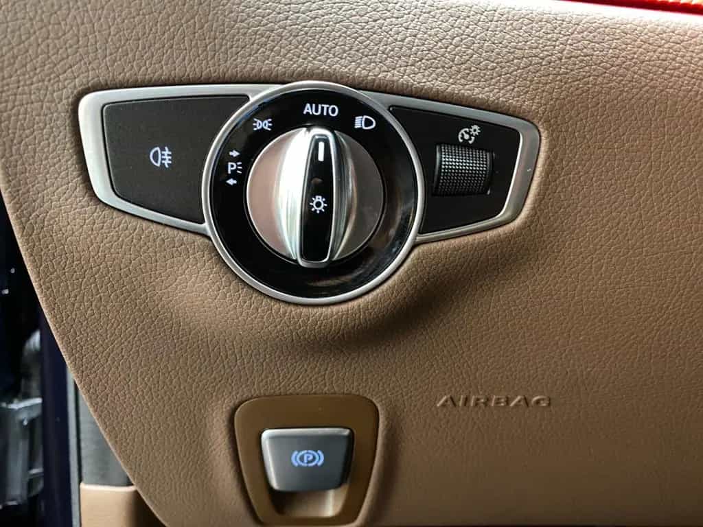 Mercedes-Benz E 200 Lim 9G WIDESCREEN Leder Schiebed AHK Kamer 06/2017-photo-22