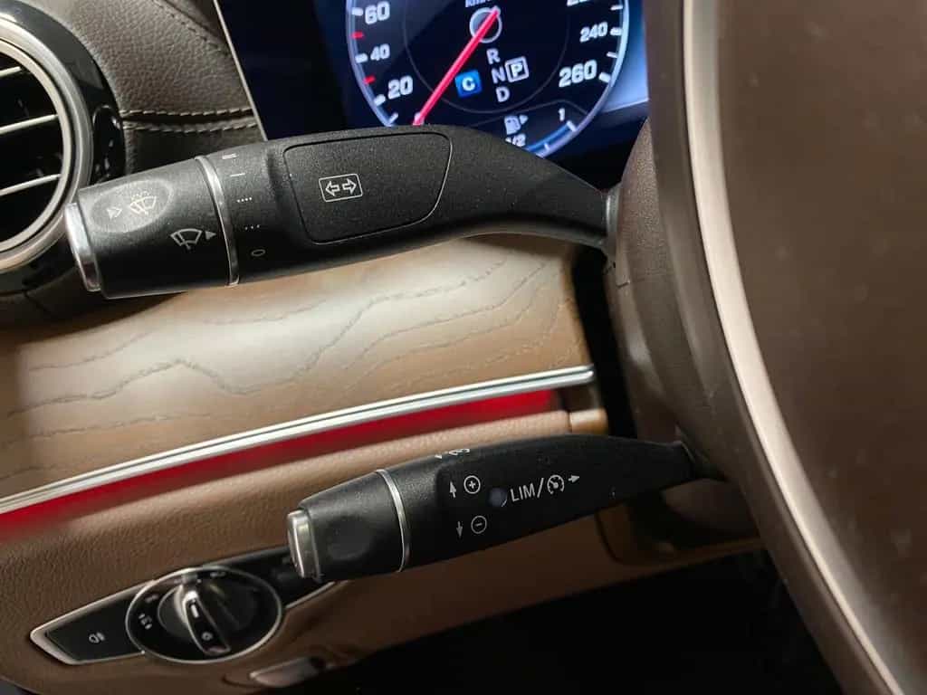 Mercedes-Benz E 200 Lim 9G WIDESCREEN Leder Schiebed AHK Kamer 06/2017-photo-23