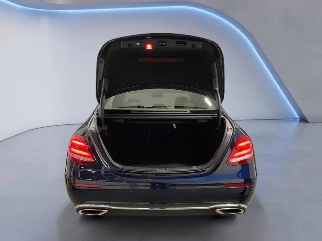 Mercedes-Benz E 200 Lim 9G WIDESCREEN Leder Schiebed AHK Kamer 06/2017-photo-4