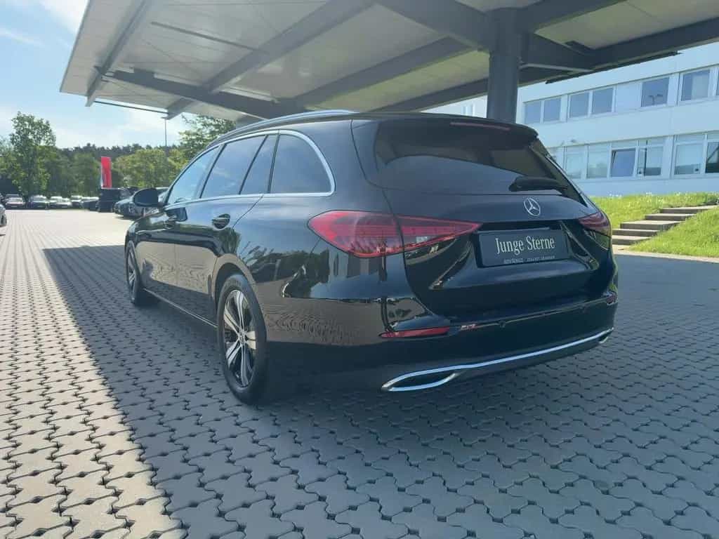 Mercedes-Benz C 220 d T AVANTGARDE+AHK+LED+AMBI+KAM+TOTWINKEL+ 05/2022-photo-2