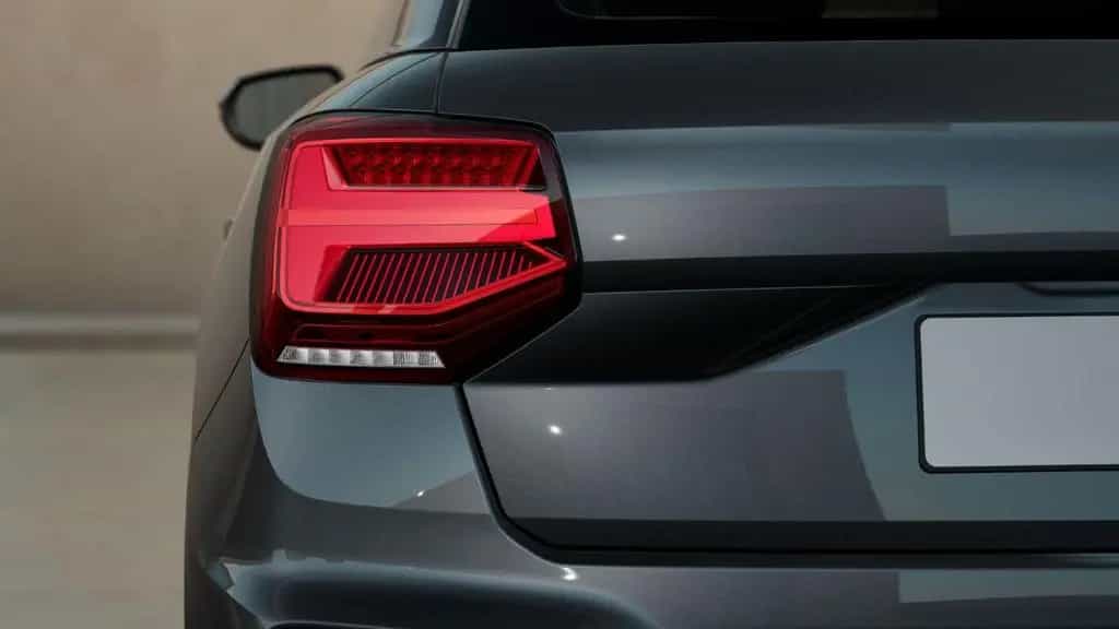 Audi Q2 35 TFSI AHK Pano S line AUT Kam. KlimaA LED 09/2025-photo-7