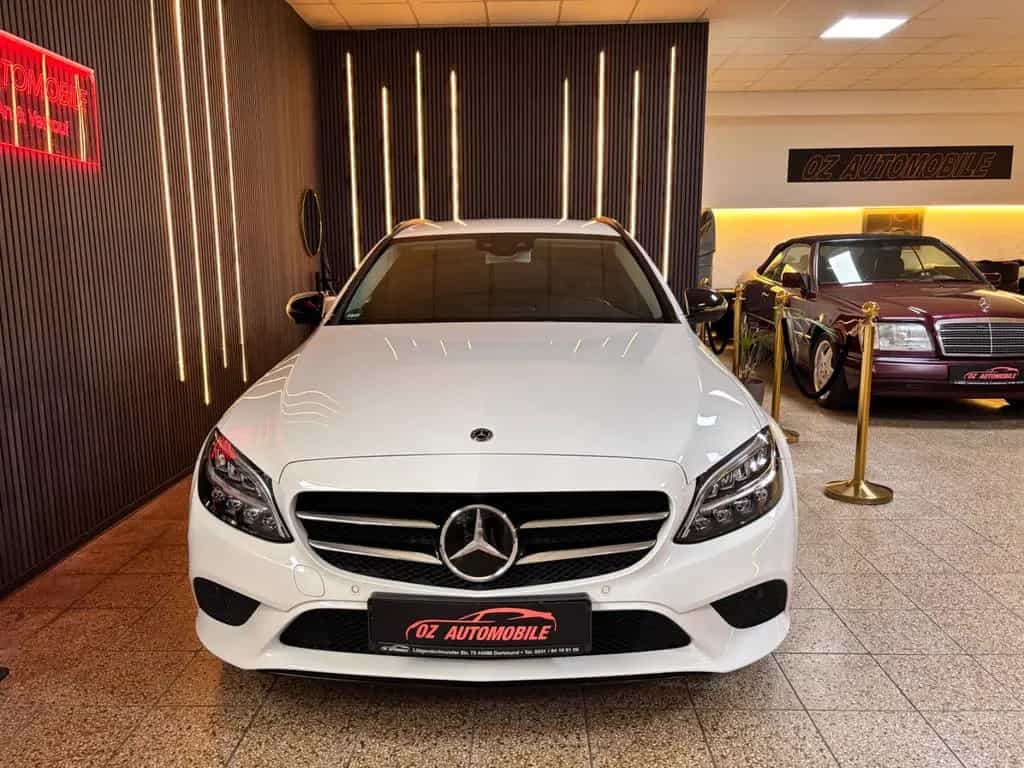 Mercedes-Benz C 180 C T-Modell Navi 360° AHK 07/2020-photo-2