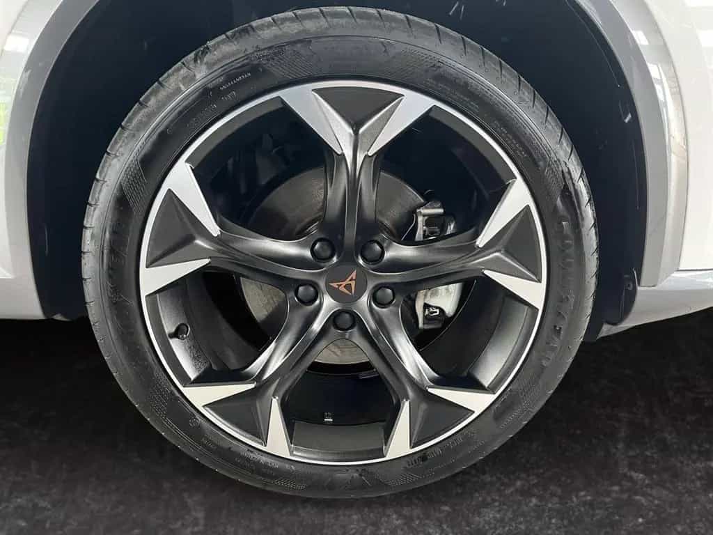 Cupra Formentor 1.5 TSI Scheinwerfer Voll-LED 02/2023-photo-14