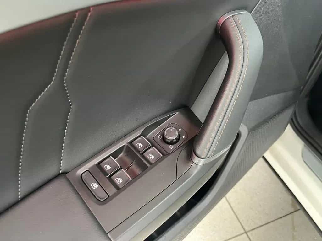 Cupra Formentor 1.5 TSI Scheinwerfer Voll-LED 02/2023-photo-24
