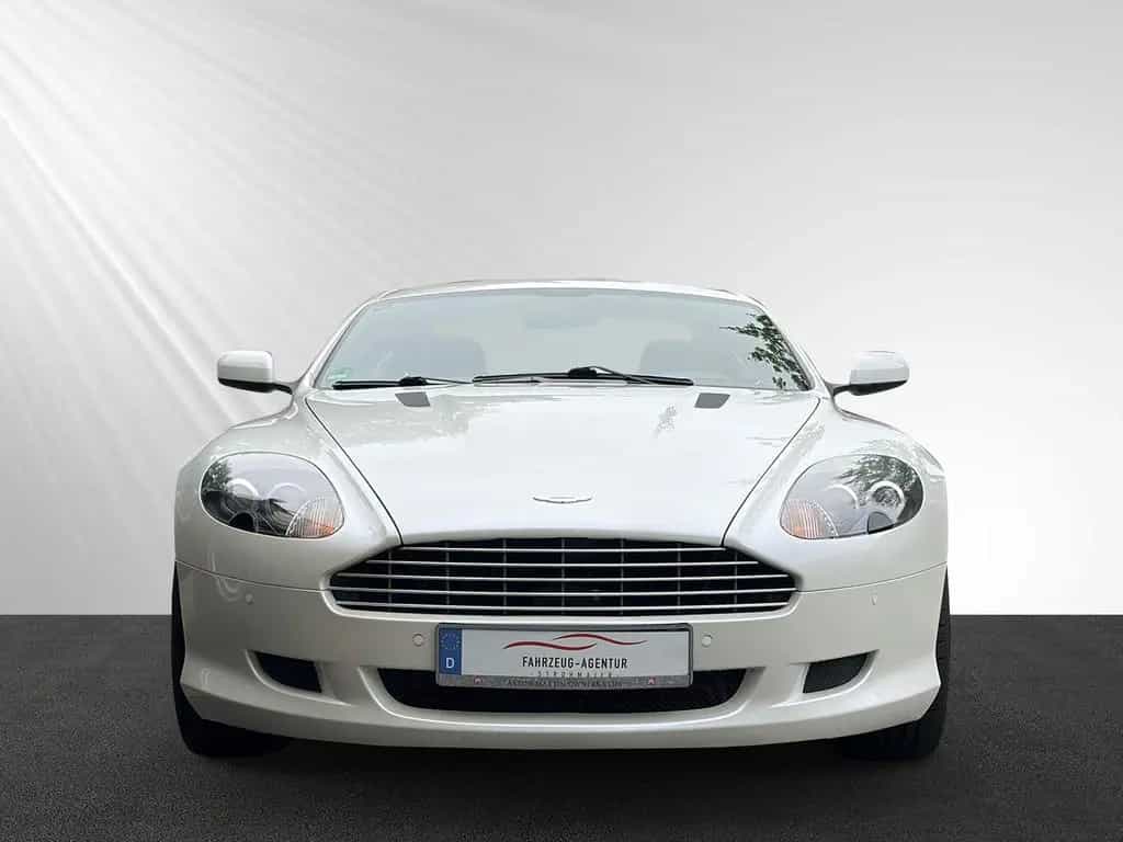 Aston Martin DB9 /Facelift/Deutsch/Scheckheft/Apple CarPlay 07/2010-photo-3
