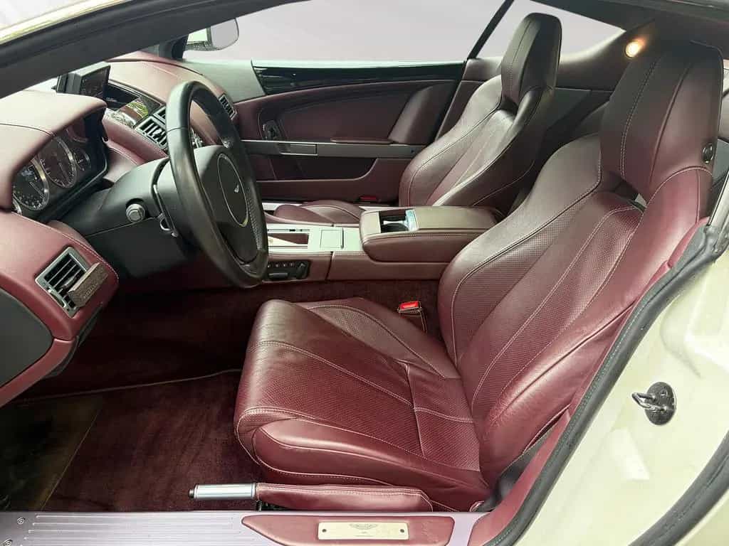 Aston Martin DB9 /Facelift/Deutsch/Scheckheft/Apple CarPlay 07/2010-photo-7