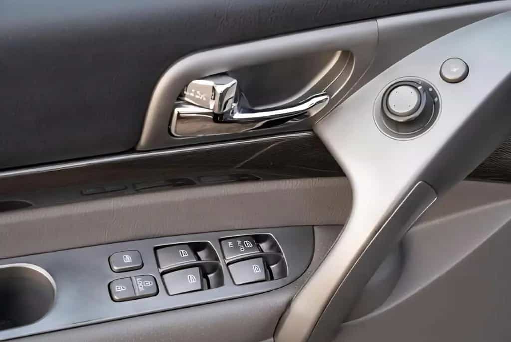 Ssangyong Rodius Sapphire 4WD/7-Sitze/Leder/AHK/Top 10/2013-photo-16