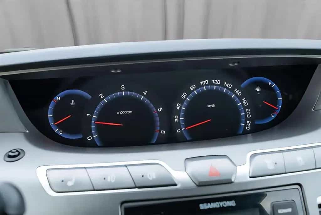 Ssangyong Rodius Sapphire 4WD/7-Sitze/Leder/AHK/Top 10/2013-photo-28