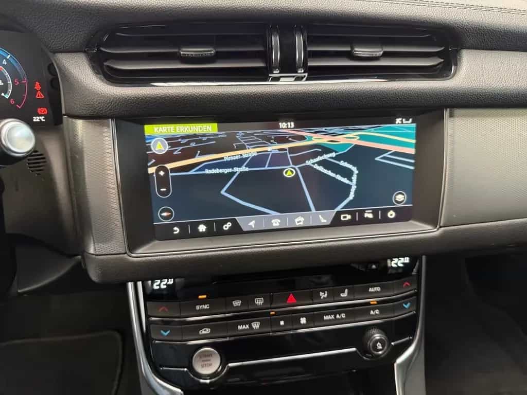 Jaguar XF PURE AUTOMATIK+NAVI+PANO+MERIDIAN+360+ALU+TÜV 09/2018-photo-8