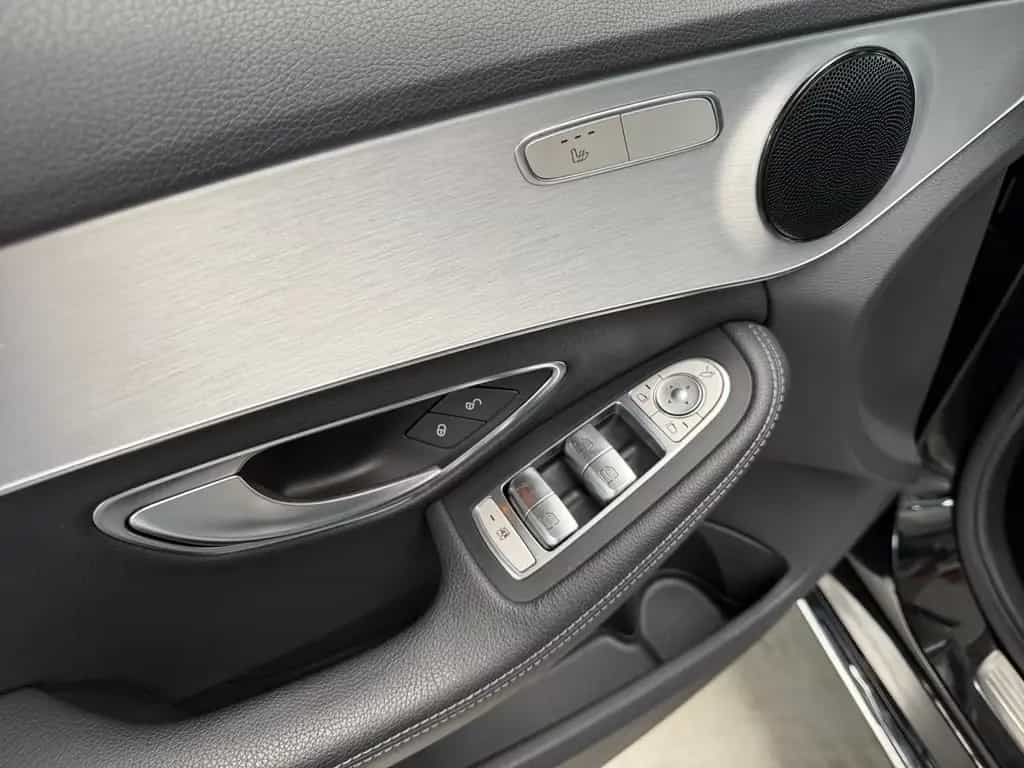 Mercedes-Benz C 200 T ADVANTGARDE NAVIGATION+LED+360KAMERA+AHK 03/2017-photo-18