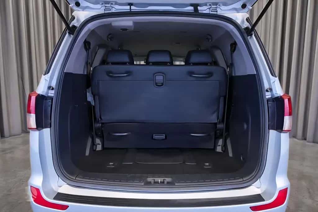 Ssangyong Rodius Sapphire 4WD/7-Sitze/Leder/AHK 12/2017-photo-13