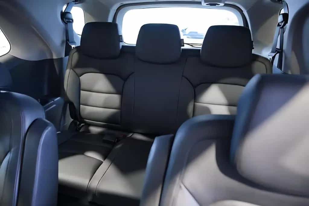 Ssangyong Rodius Sapphire 4WD/7-Sitze/Leder/AHK 12/2017-photo-15